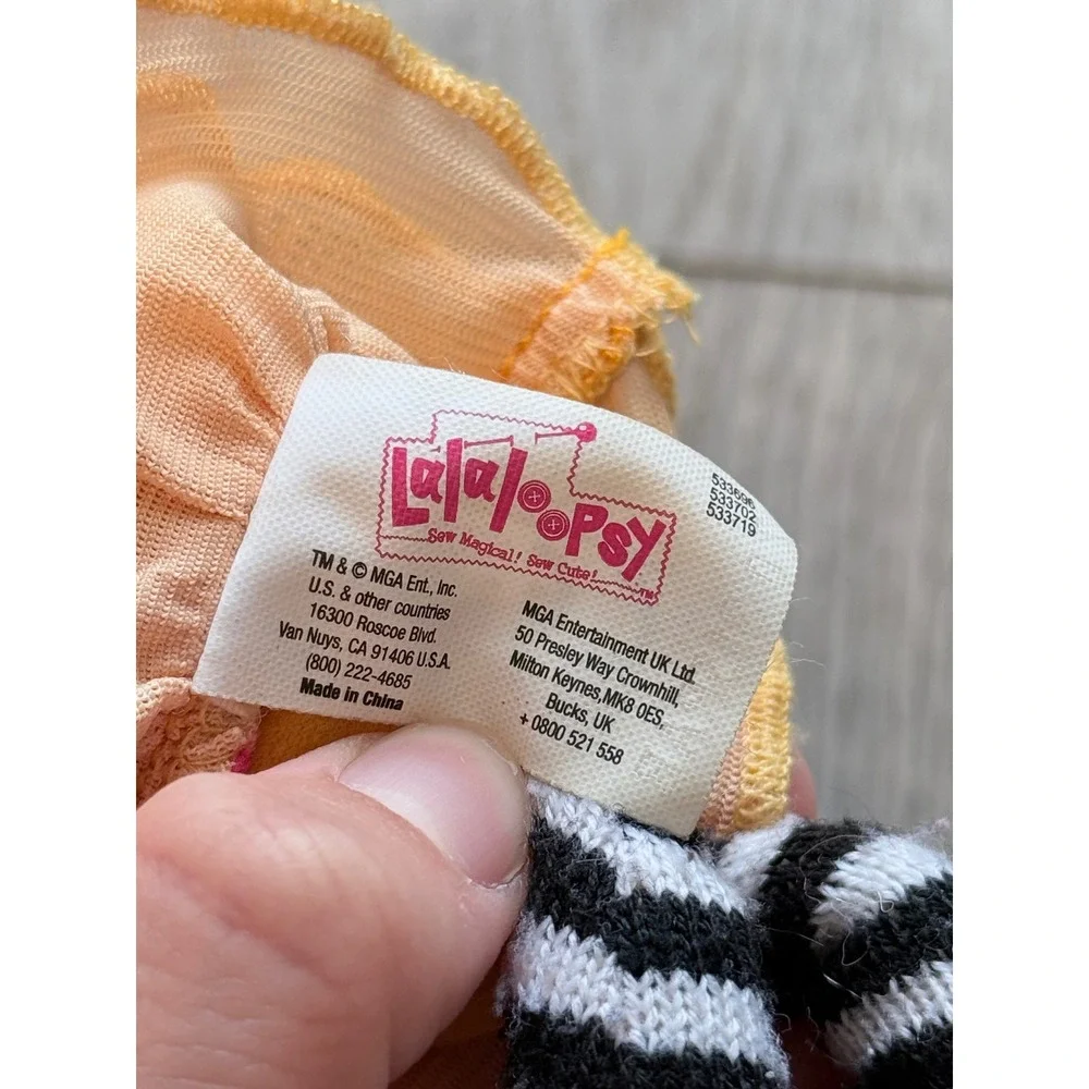 Lalaloopsy Mittens Fluff N Stuff Knit Plush Doll MGA Pink Yarn Hair Button Eyes - Picture 3 of 3